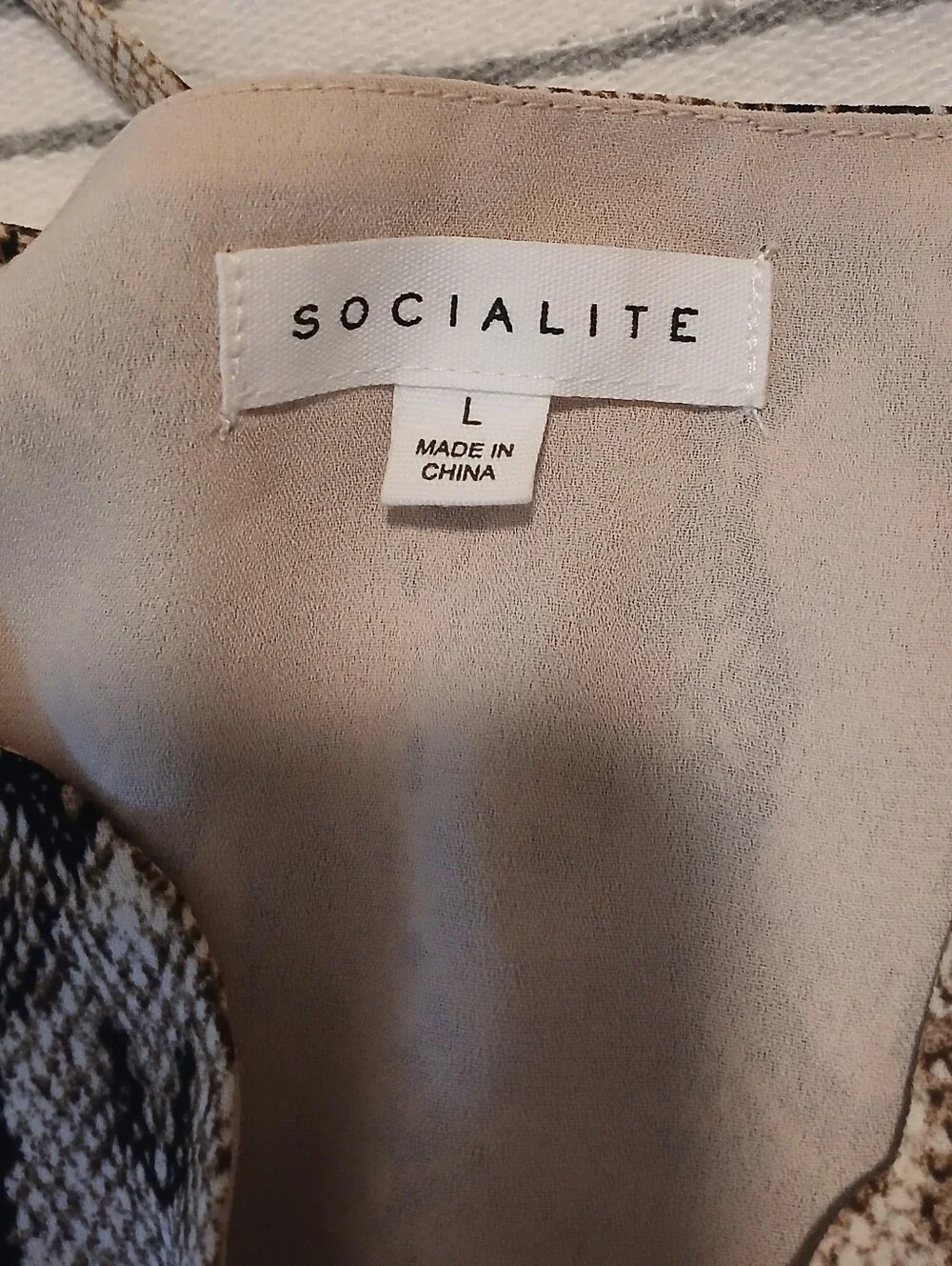 Socialite Snake Print Cami Top, Large. Fully Lined, Like New!